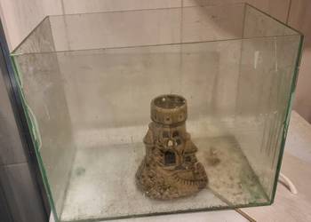 Akwarium 25 Litrów dla Rybek  + Zamek Gratis 36 x 22 x 29