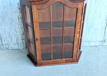 Witrynka gablotka drewniana , wisząca /  405