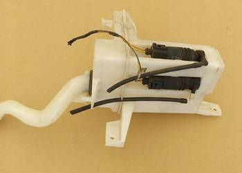 ZBIORNICZEK SPRYSKIWACZY SUZUKI SWIFT 10-17 38400-68L10-000