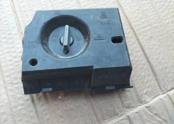 AUDI 80 B4 WKŁAD GNIAZDO ŻARÓWEK LAMPY PRAWY