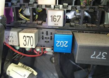 przekaźnik vw passat b5 audi a4 a6 c5 53 202 167 267 377 373 370 termiczny