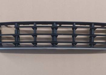 KRATKA ZDERZAKA PRZÓD AUDI A4 B6 KABRIO 8H0807647