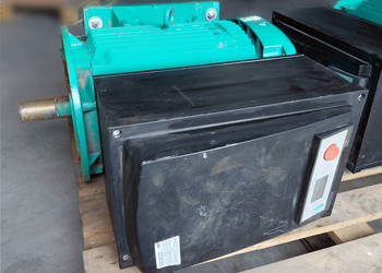 Silnik z falownikiem Wilo CronoBloc 18,5 kW (380-400V) | Część / Silnik pom