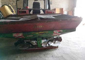 Siewnik do nawozu hydrauliczno -elektryczny 2-tonowy