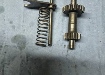 Wałek pośredni wodzik komar MR 230