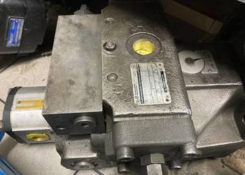 Pompa hydrauliczna A4VS071 tandem z pompą zębatą