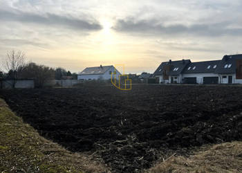 Żerniki Wrocławskie, działka budowlana 1305 m2