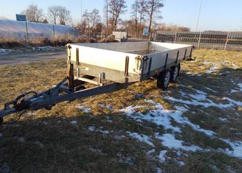 Przyczepka samochodowa ciężarowa dwuosiowa