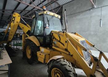 Sprzedam koparkoładowarke JCB 3CX Woj.łódzkie Wszystkie Informacje podam pr