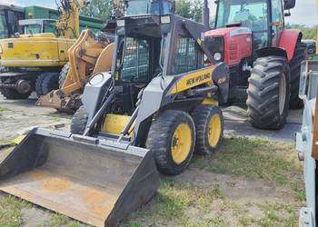 Bobcat New Holland LS150 mini  ładowarka o sterowaniu burtowym