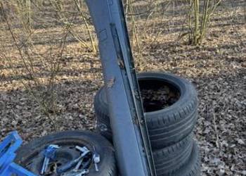 Listwy progowe w124 sedan