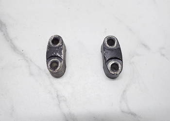 Dwa Uchwyty Mocowania Kierownicy Honda XL 600 R PD03 87r