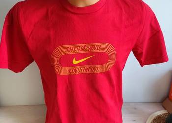 Koszulka Nike czerwona There is no finish line