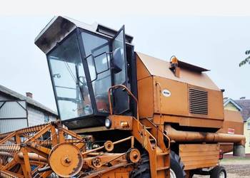 Kombajn bizon z056