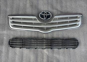 Toyota Avensis Lift atrapa kratka logo zderzaka przód
