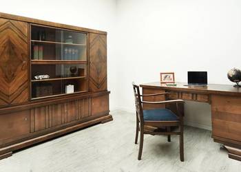 Zabytkowy gabinet art deco z lat 30-tych. Po renowacji.