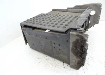 PODSTAWA AKUMULATORA RENAULT TRUCKS T 10.8 460KM UCHWYT