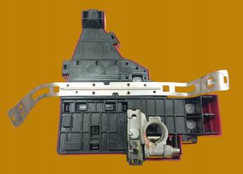 KLEMA PLUS AKUMULATORA BEZPIECZNIK 241148233R Dacia Duster II (2017-2024)