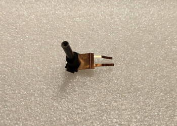 Blaszka sprężynowa pod śrubę kotła 1.443 do lokomotywy BR 55 Piko H0