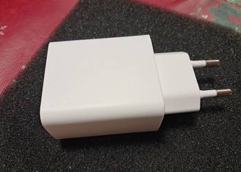 Ładowarka do telefonu, aparatu itp 3xUSB 1xUSB-C