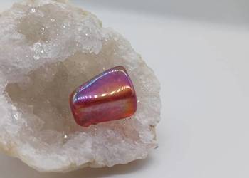 kwarc aura czerwony bryłka 26x18mm a#5
