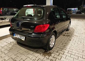 Sprzedam ładnego Peugeota 1, 6 benzyna klima 2007r 130 tyś przebiegu