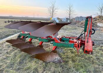 Pług Kverneland vario lininiowanie