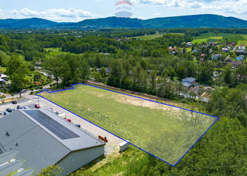 Działka, pozwolenie na 2 hale i biurowiec