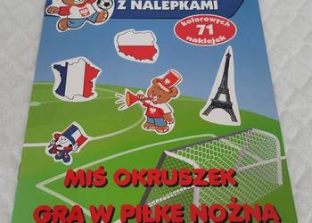 Miś Okruszek gra w piłkę nożną, Olesiejuk, 2016 (Książeczki dla dzieci)