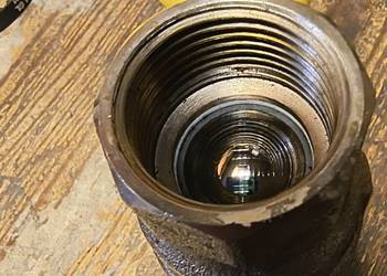 Zawór kulowy gazowy. Śrubunek.