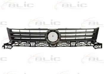 ATRAPA (CZARNA) - VW TOURAN / CADDY III 06/10-