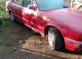 BMW e34 1990r,KAROSERIA GOLA  bez drzwi ,el przodu  i tylnej klapy