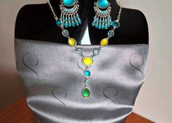 Piękny srebrny naszyjnik i kolczyki w stylu vintage