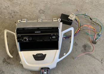 Radio Xomax XM-DTSB928 + kompletna obudowa do Ford Fiesta