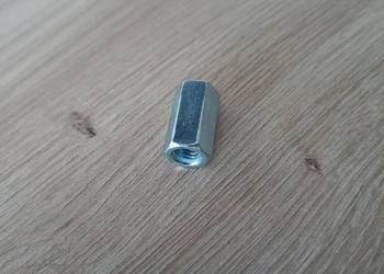 Nakrętka złączna M8x24mm przedłużana gwint metryczny 8mm 10szt 10zł