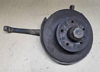 Piasta zwrotnica lewy przód mercedes w123