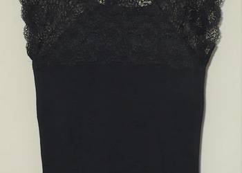 Czarny koronkowy top