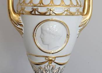 Ekskluzywna porcelanowa amfora duża 41 cm reliefowy portret złote kokardy i Ekskluzywna porcelanowa amfora duża 41 cm reliefowy portret złote kokardy i