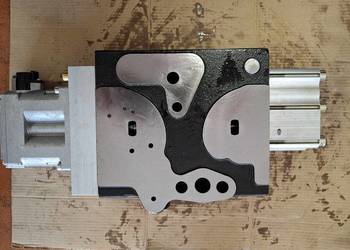 Sekcja zaworu hydrauliki Case New Holland Steyr