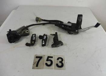 Kawasaki GPZ 500 prawy set podnóżki pompa hamulcowa 02r. A753