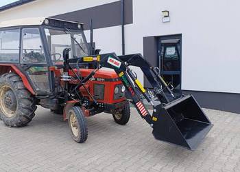 ŁADOWACZ CZOŁOWY AM30E 3-sekcje Zetor 5211 Zetor 7211 i pochodne AGROSTAL
