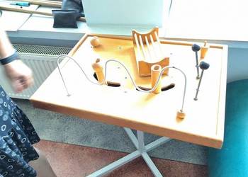 Syndyk sprzeda stół do ćwiczeń manualnych