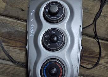 Panel sterowania klimatyzacji Toyota Yaris 2