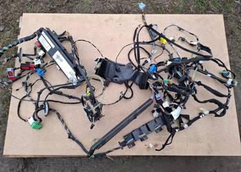 Wiązka instalacja elektryczna wnętrza kabiny Peugeot 207 1.4 8V 9661178480