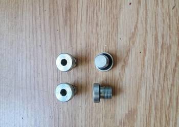 Korek zaslepka pompy hydraulicznej