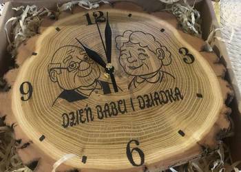 Zegar z drewna akacji/z okazji Dnia Babci i Dziadka