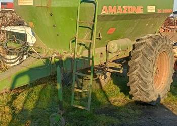 Rozsiewacz wapna i nawozu Amazone 10t