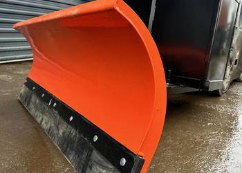 Pług do śniegu – solidny osprzęt roboczy