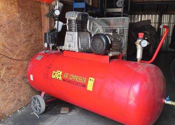 Kompresor olejowy 270l