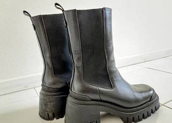 Carini skórzane buty 38